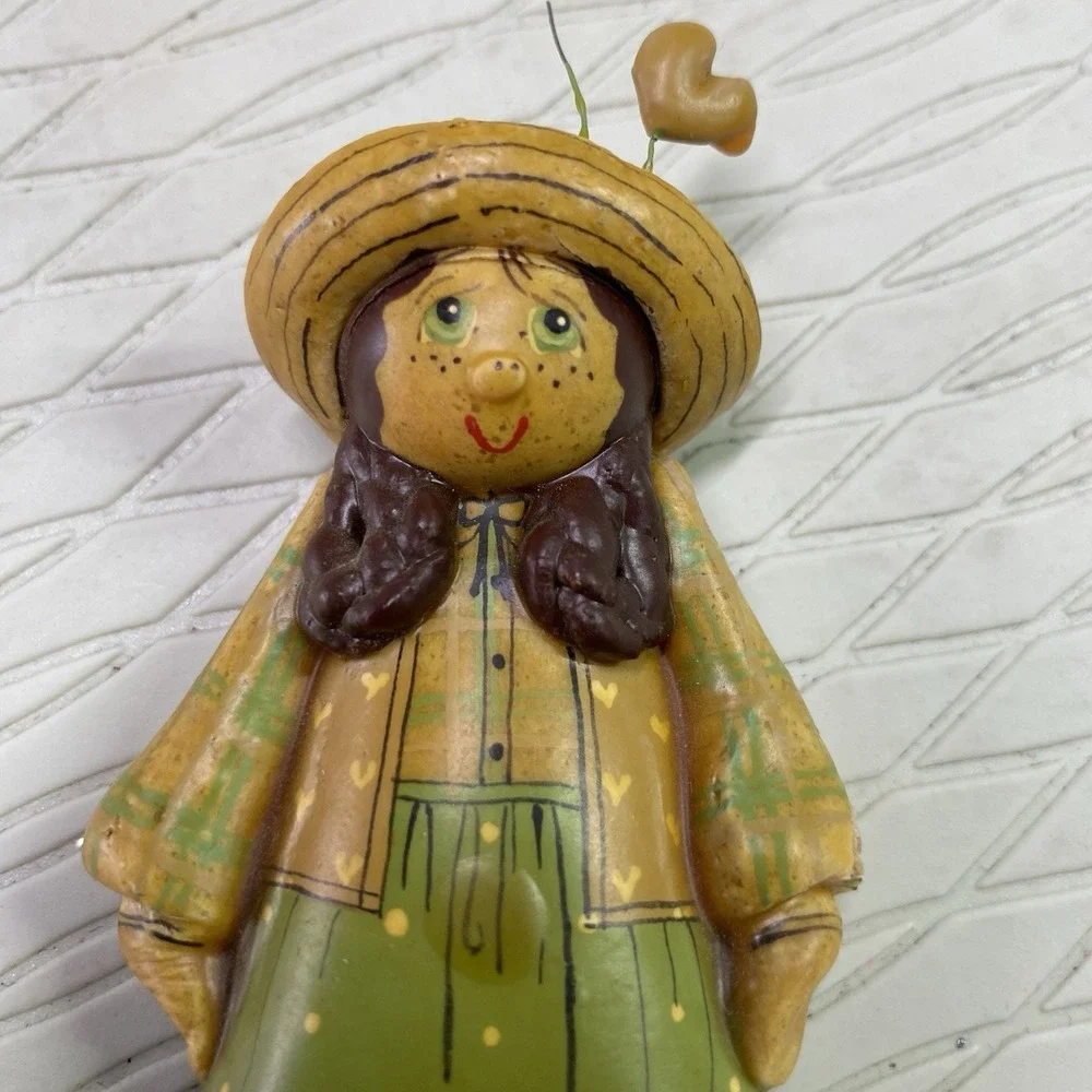 1984 ORIGINAL Christina Mae Risley Resin Figurine Ornament Country Gallery 4